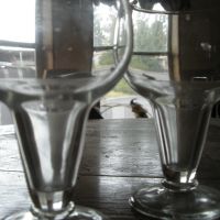 2 pilsner glasses, set of 7 total